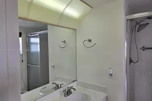 9261 Sunrise Lakes Blvd, Sunrise, FL 33322 - Photo 27