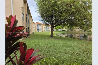 9261 Sunrise Lakes Blvd #201, Sunrise, FL 33322 - Photo 47