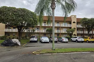 9261 Sunrise Lakes Blvd, Sunrise, FL 33322 - Photo 45