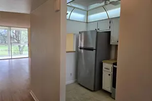 9261 Sunrise Lakes Blvd, Sunrise, FL 33322 - Photo 17