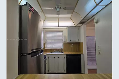 9261 Sunrise Lakes Blvd #201, Sunrise, FL 33322 - Photo 19