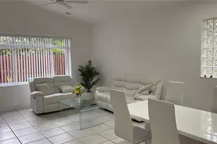 11581 SW 10th Ct, Pembroke Pines, FL 33025 - Photo 7