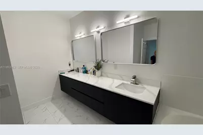 11581 SW 10th Ct, Pembroke Pines, FL 33025 - Photo 21