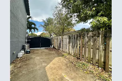 15302 SW 180th Ter, Miami, FL 33187 - Photo 15