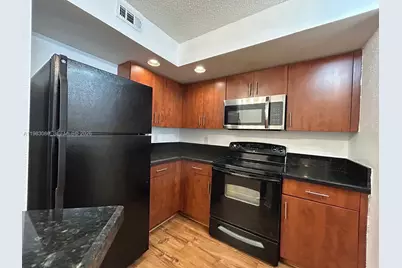 12980 Vista Isles Dr #315, Plantation, FL 33325 - Photo 5