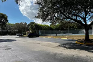 12980 Vista Isles Dr, Sunrise, FL 33325 - Photo 23