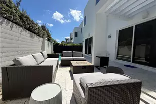 7475 NW 97th Ct, Doral, FL 33178 - Photo 13