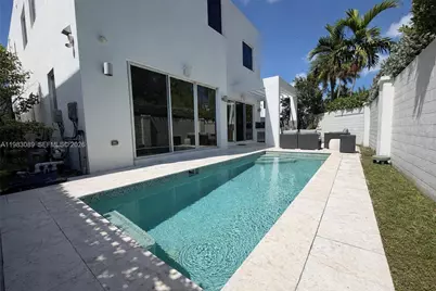 7475 NW 97th Ct, Doral, FL 33178 - Photo 11