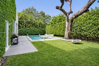 19914 NE 19th Ct, Miami, FL 33179 - Photo 3