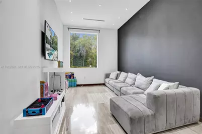 19914 NE 19th Ct, Miami, FL 33179 - Photo 17