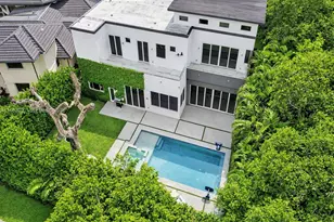 19914 NE 19th Ct, Miami, FL 33179 - Photo 29