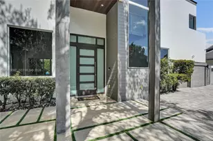 19914 NE 19th Ct, Miami, FL 33179 - Photo 3