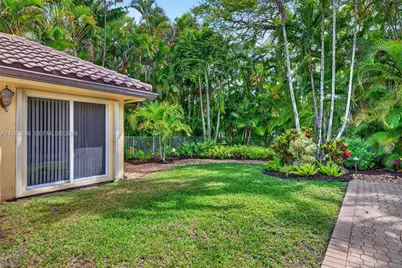 1083 SW 156th Ter, Pembroke Pines, FL 33027 - Photo 75