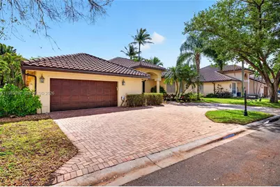 1083 SW 156th Ter, Pembroke Pines, FL 33027 - Photo 19