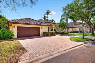 1083 SW 156th Terrace, Pembroke Pines, FL 33027 - Photo 19