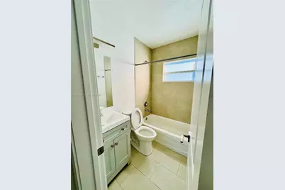 609 NW 2nd Ave #1, Hallandale Beach, FL 33009 - Photo 5