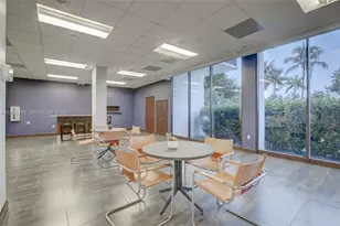 3375 N Country Club Dr, Aventura, FL 33180 - Photo 29