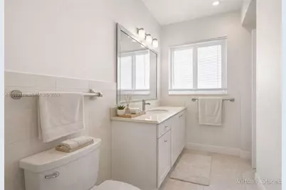 550 NE 173rd St, North Miami Beach, FL 33162 - Photo 29