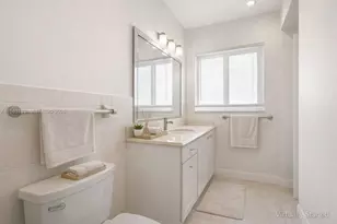 550 NE 173rd St, North Miami Beach, FL 33162 - Photo 29