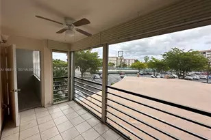 1100 St Charles Pl, Pembroke Pines, FL 33026 - Photo 29
