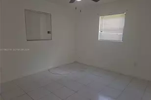 836 NW 98th St, Miami, FL 33150 - Photo 9