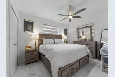 120 W 50th St, Hialeah, FL 33012 - Photo 25