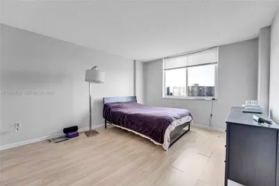 919 Hillcrest Dr #704, Hollywood, FL 33021 - Photo 11