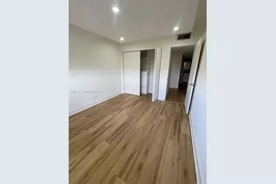 8107 SW 72nd Ave #423E, Miami, FL 33143 - Photo 9