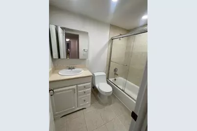 8107 SW 72nd Ave #423E, Miami, FL 33143 - Photo 11