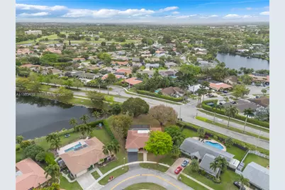 16623 Waters Edge Dr, Weston, FL 33326 - Photo 43