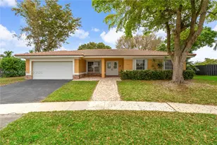 16623 Waters Edge Dr, Weston, FL 33326 - Photo 1
