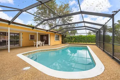 16623 Waters Edge Dr, Weston, FL 33326 - Photo 37