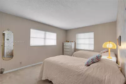 16623 Waters Edge Dr, Weston, FL 33326 - Photo 21