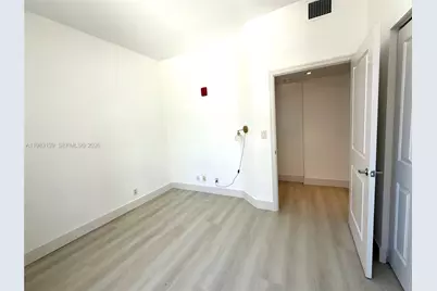 111 E Flagler St #805, Miami, FL 33131 - Photo 17