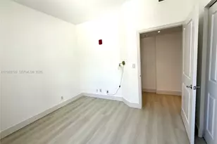 111 E Flagler St, Miami, FL 33131 - Photo 17