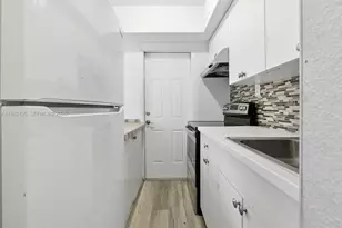 1542 NW 35th St, Miami, FL 33142 - Photo 7