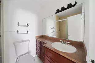 2000 NE 135th St, North Miami, FL 33181 - Photo 27