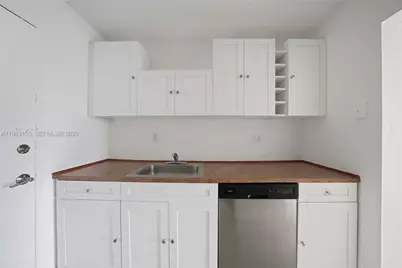 2000 NE 135th St #1010, North Miami, FL 33181 - Photo 7