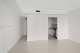 2000 NE 135th St, North Miami, FL 33181 - Photo 9