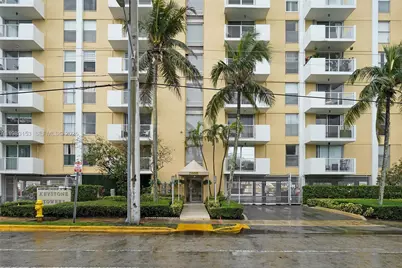 2000 NE 135th St #1010, North Miami, FL 33181 - Photo 1