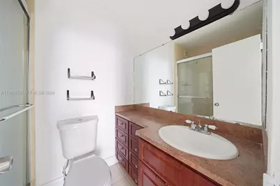 2000 NE 135th St #1010, North Miami, FL 33181 - Photo 25