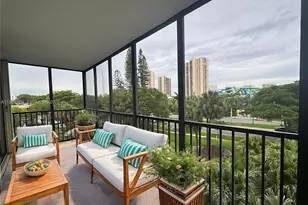 20100 W Country Club Dr, Aventura, FL 33180 - Photo 17