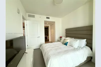 1600 NE 1st Ave #1407, Miami, FL 33132 - Photo 13