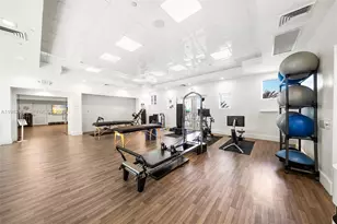4775 Collins Ave, Miami Beach, FL 33140 - Photo 41