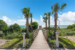 4775 Collins Ave, Miami Beach, FL 33140 - Photo 31
