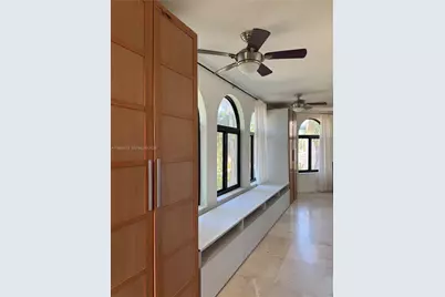 9124 Byron Ave, Surfside, FL 33154 - Photo 7