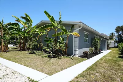 742 Granada St #A, Fort Pierce, FL 34949 - Photo 9