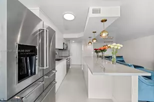 230 S 174th St, Sunny Isles Beach, FL 33160 - Photo 15