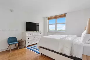 10350 W Bay Harbor Dr, Bay Harbor Islands, FL 33154 - Photo 11