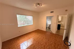 8025 Lake Dr, Doral, FL 33166 - Photo 19